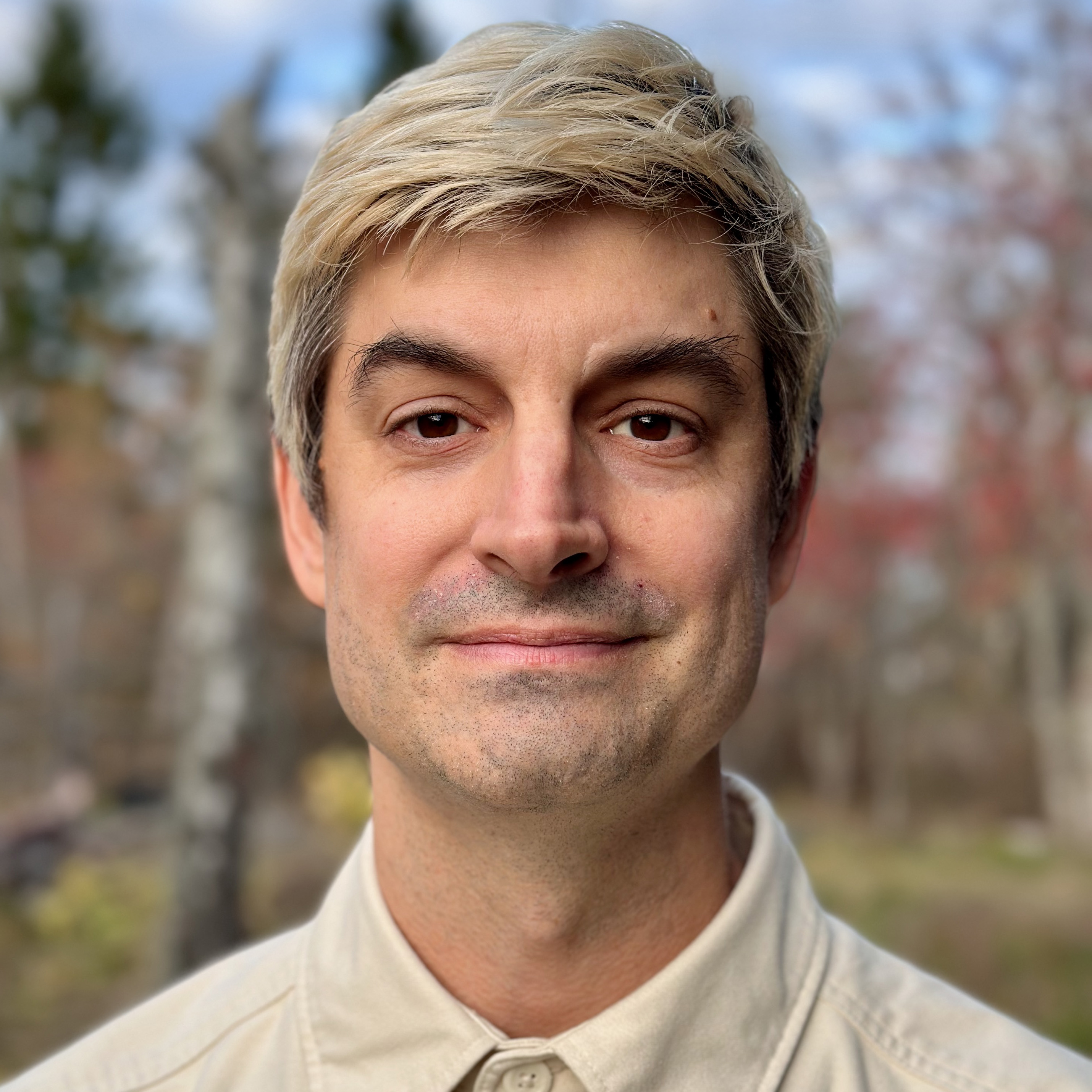 richard_lee_davis_headshot.jpeg